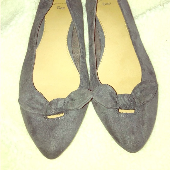 GAP Gray Faux Suede Pointy Flat - Picture 1 of 8